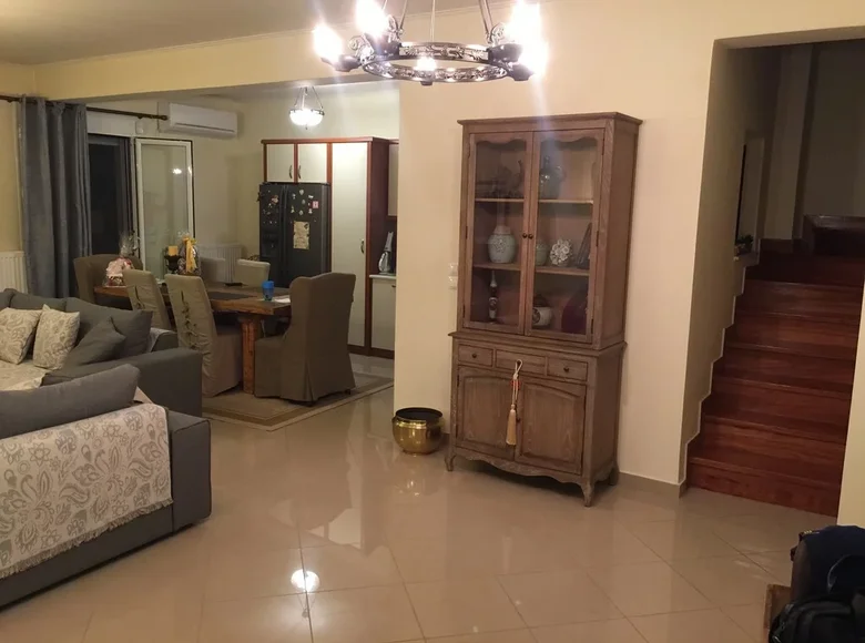 Szeregowiec 3 pokoi 190 m² Municipality of Penteli, Grecja