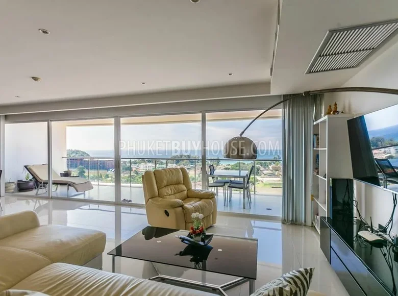2 bedroom condo 111 m² Karon, Thailand