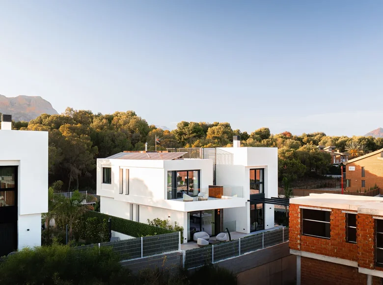 4 bedroom Villa 342 m² La Nucia, Spain