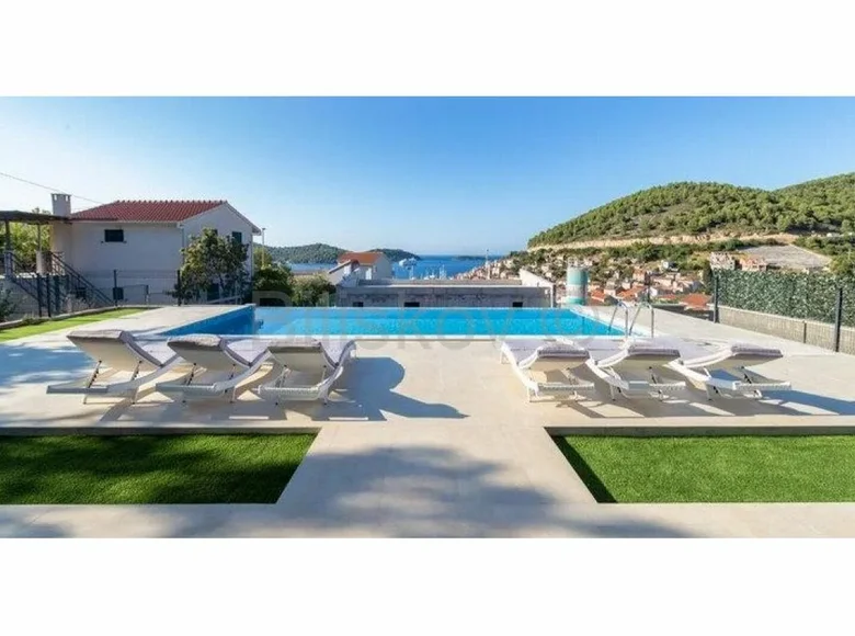 Villa de 3 habitaciones 120 m² Grad Vis, Croacia