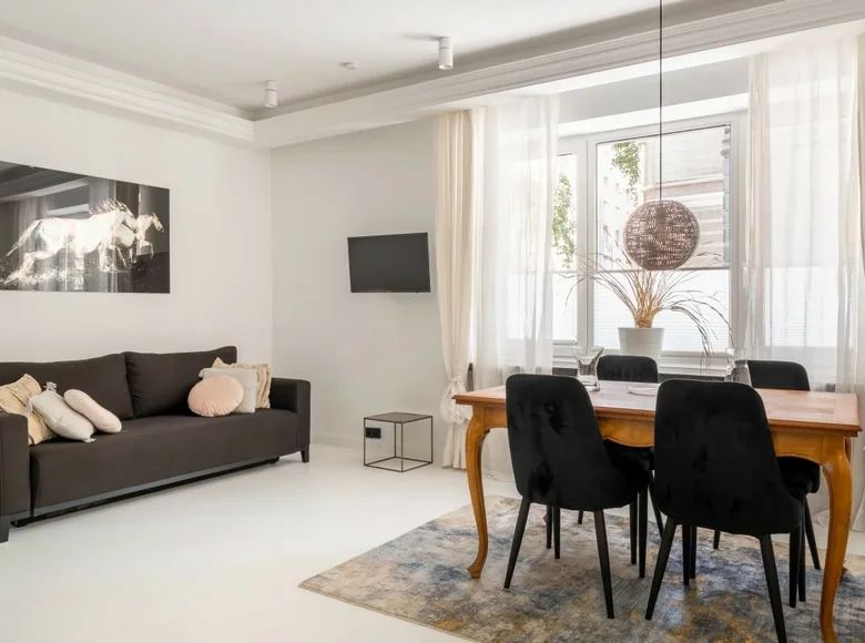 2 room apartment 50 m² Warsaw, Poland