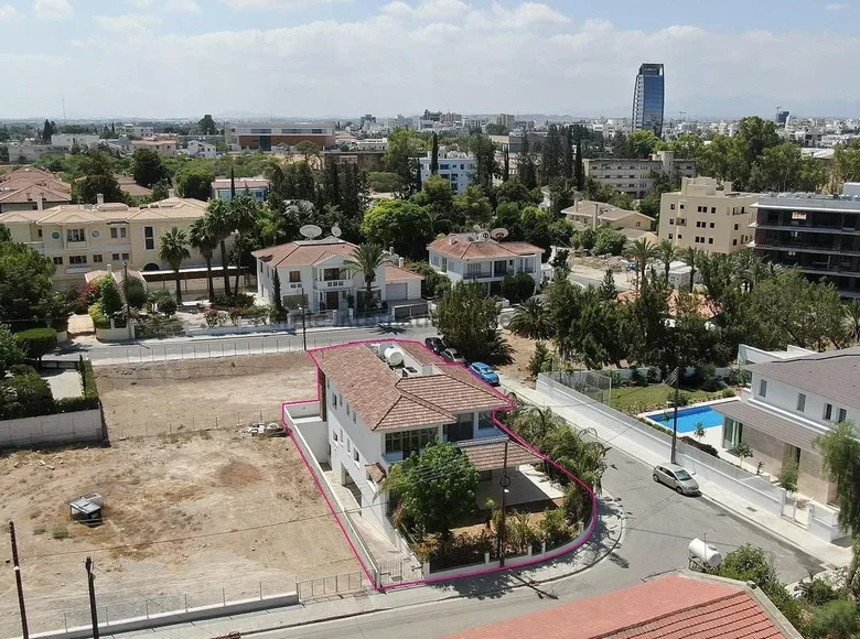 Willa 4 pokoi 330 m² Nikozja, Cypr