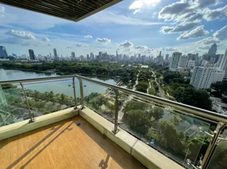 Kondominium 3 Schlafzimmer 183 m² Bangkok, Thailand