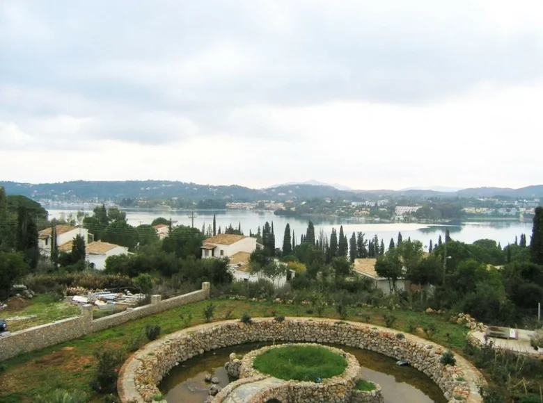 6 bedroom villa 430 m² Gouvia, Greece