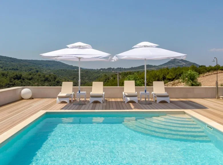 villa de 5 dormitorios 400 m² Split Dalmatia County, Croacia