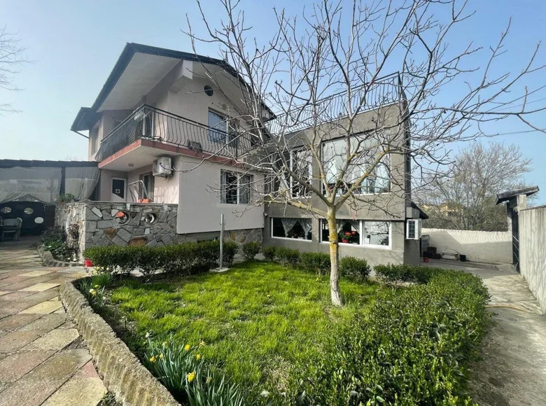 Casa 4 habitaciones 320 m² Tvarditsa, Bulgaria