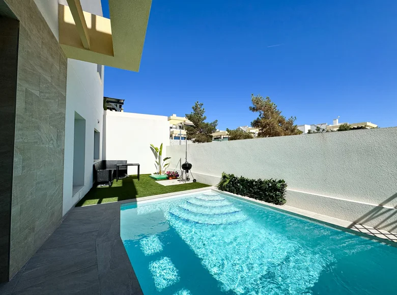 Вилла 3 спальни 90 м² Los Montesinos, Испания