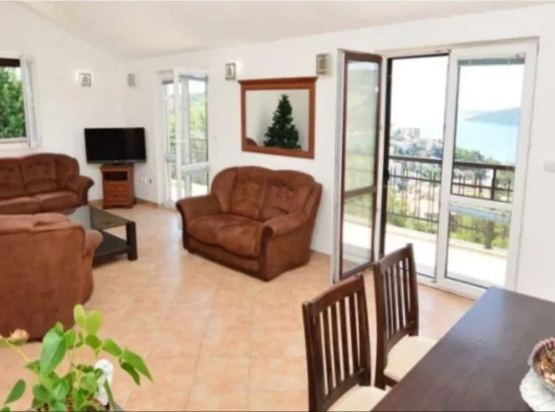 Квартира 2 спальни 150 м² Херцег-Нови, Черногория