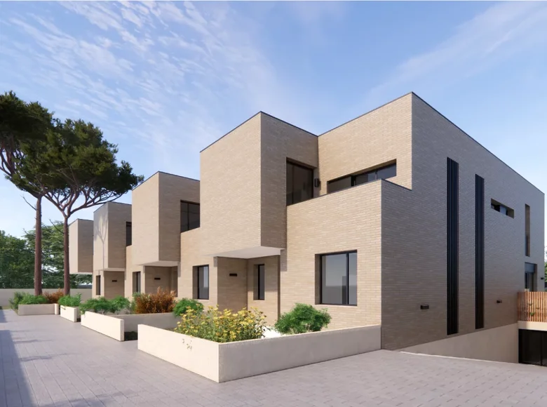Stadthaus 4 Schlafzimmer 276 m² Premia de Dalt, Spanien