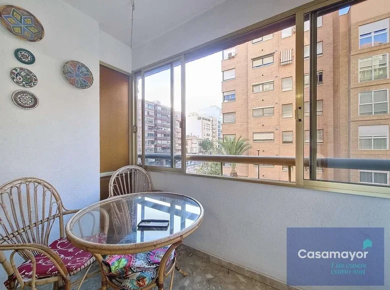 Apartment 124 m² Alicante, Spain