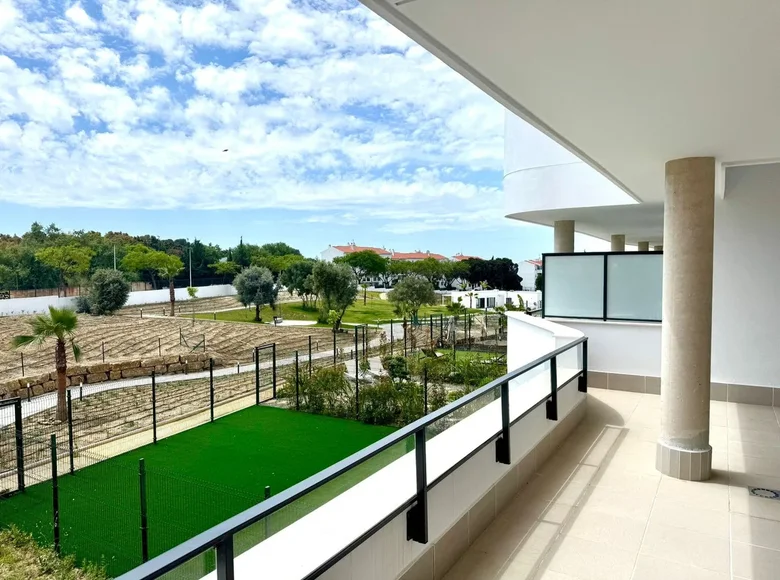 Mieszkanie 3 pokoi 80 m² Benalmadena, Hiszpania