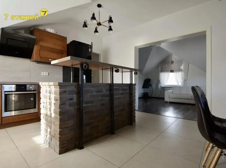 Wohnung 4 zimmer 124 m² Ratamka, Belarus