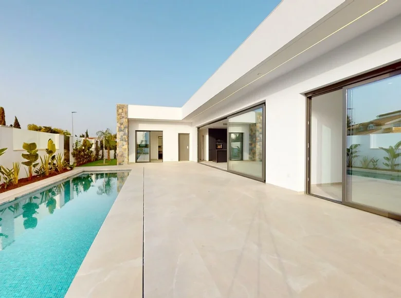 3-Schlafzimmer-Villa 140 m² Los Alcazares, Spanien