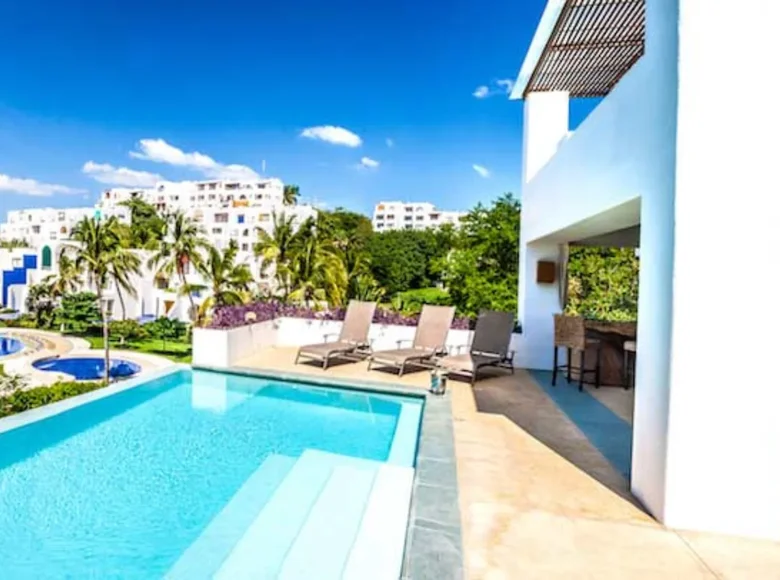 6 bedroom villa 5 810 m² Bahia de Conejos, Mexico