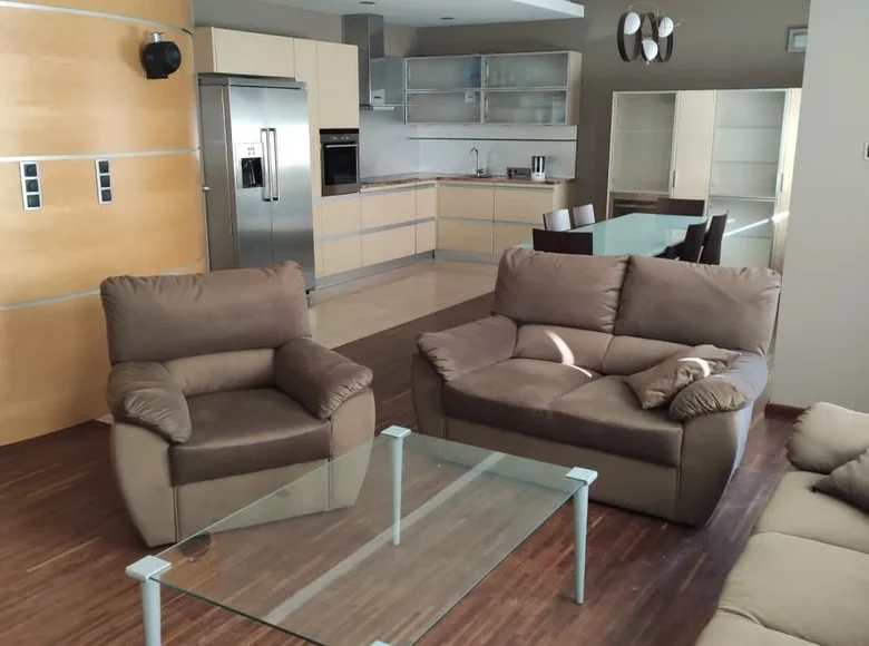 Wohnung 3 zimmer 99 m² in Warschau, Polen