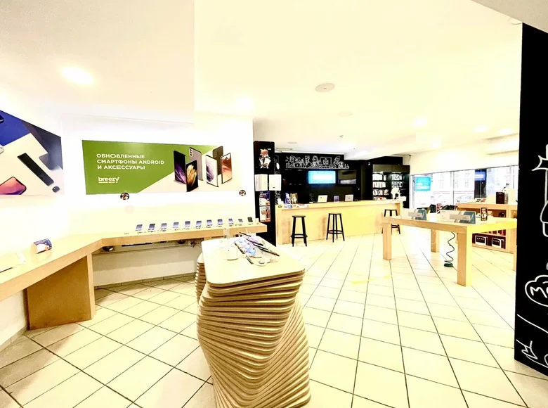 Shop 3 rooms 76 m² in Minsk, Belarus