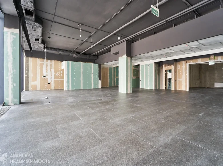 Pomieszczenie biurowe 4 pokoi 236 m² w Mińsk, Białoruś