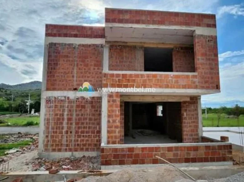 3 bedroom house 160 m² Bar, Montenegro