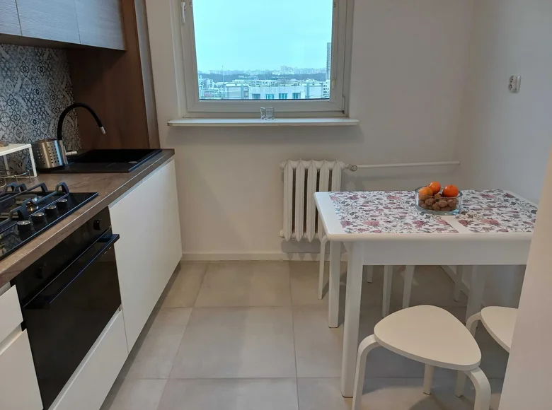 Mieszkanie 3 pokoi 52 m² w Warszawa, Polska