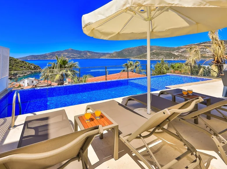5 bedroom villa 200 m² Kalkan, Turkey