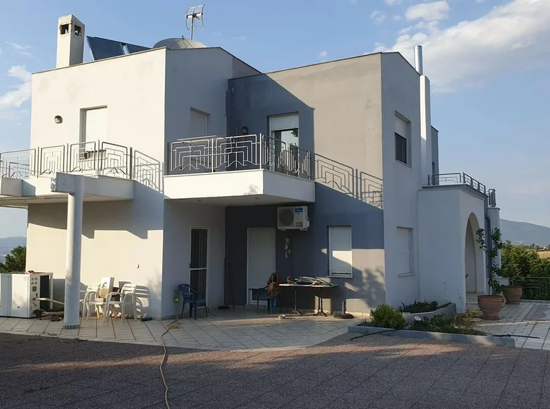 villa de 5 dormitorios 300 m² Trilofos, Grecia