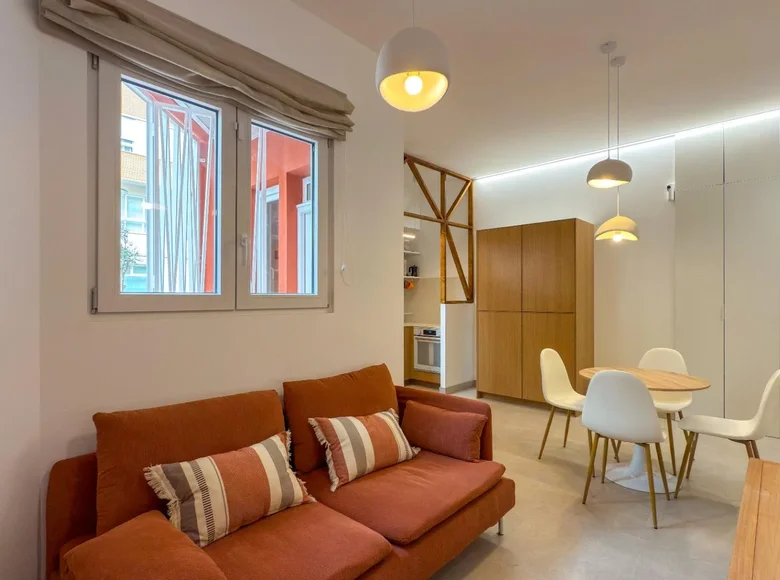 Apartamento 5 habitaciones  Alicante, Španjolska