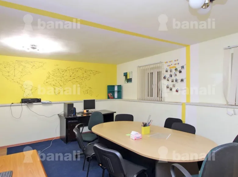 Commercial property 135 m² in Yerevan, Armenia