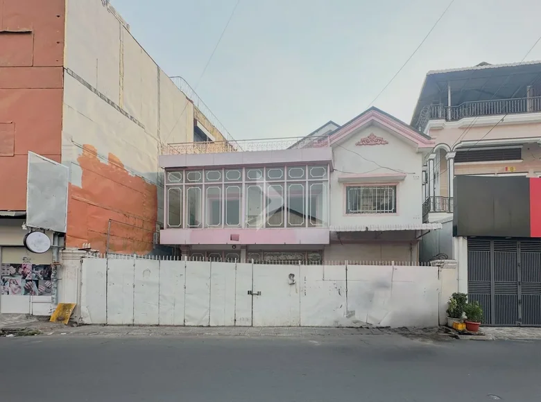 Коммерческое помещение 238 м² в Sangkat Tuol Tumpung Ti Pir, Камбоджа