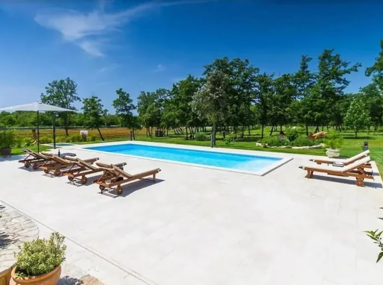 4 bedroom Villa 224 m² Grad Rovinj, Croatia