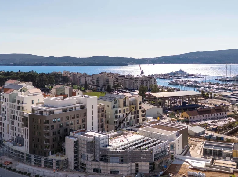 Квартира 5 комнат 200 м² Черногория, Черногория