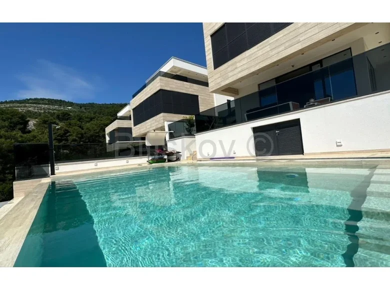 4 room villa 254 m² Komarna, Croatia