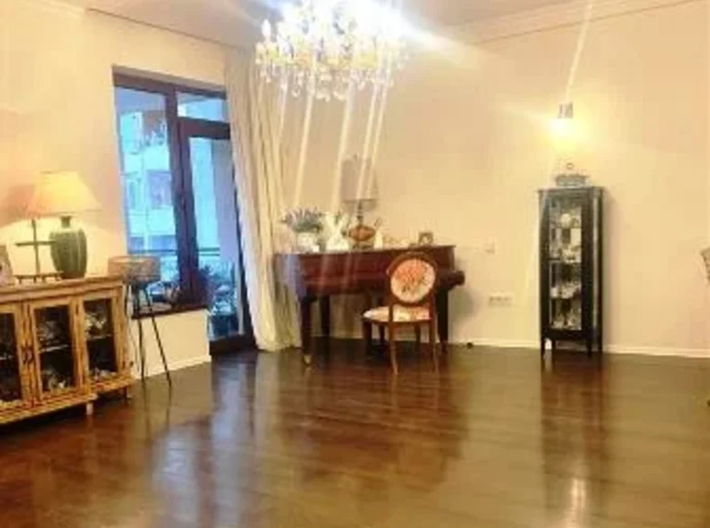 Apartamento 4 habitaciones 109 m² Tiflis, Georgia