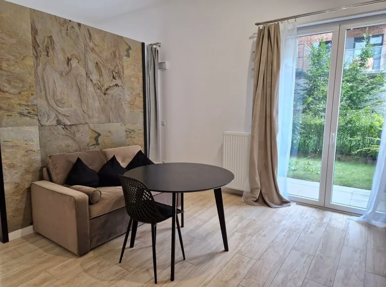 1 room apartment 36 m² in Warsaw, Poland