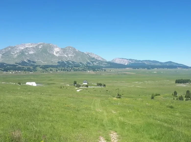 Atterrir  Zabljak, Monténégro