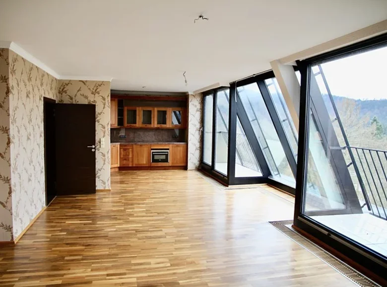 3 bedroom apartment 106 m² okres Karlovy Vary, Czech Republic