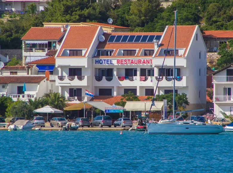 Hotel 854 m² en Croacia, Croacia