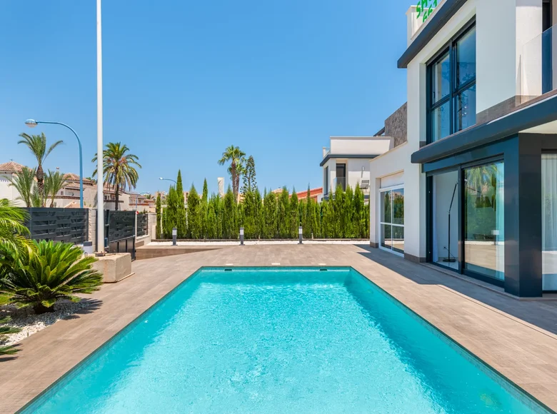 Вилла 4 спальни 178 м² Картахена, Испания