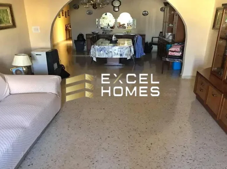 3 bedroom apartment  Santa Venera, Malta