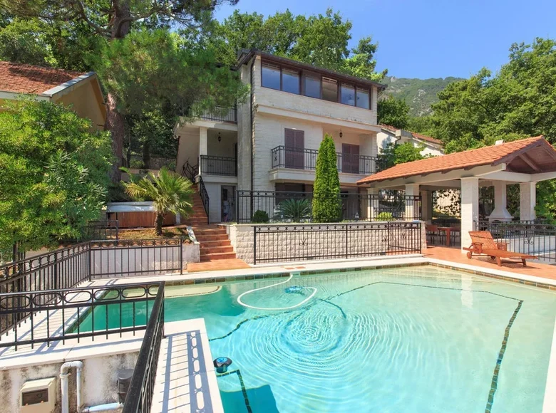 Вилла 4 спальни 200 м² Kostanjica, Черногория