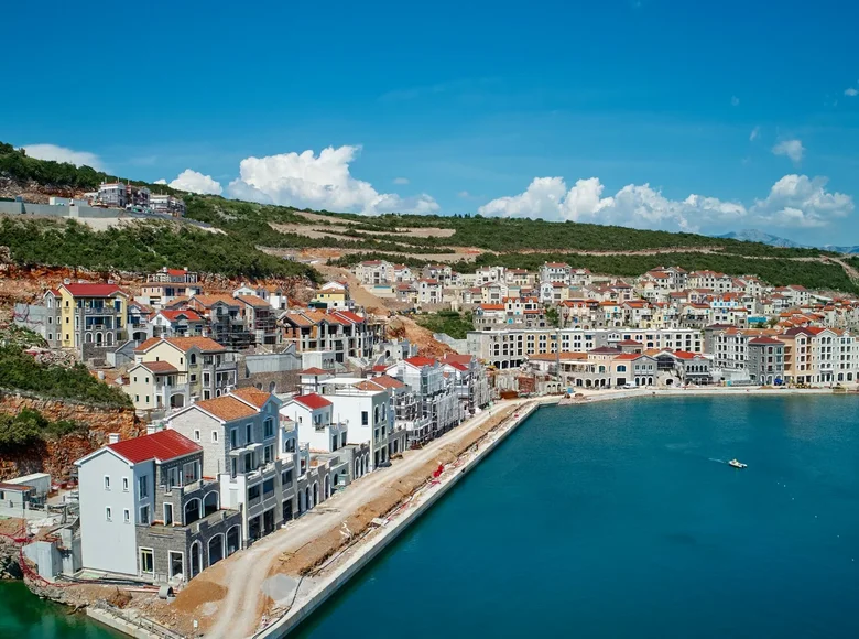 Piso independiente 1 habitacion 103 m² Radovici, Montenegro