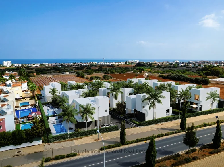 4 bedroom Villa 172 m² Kapparis, Cyprus