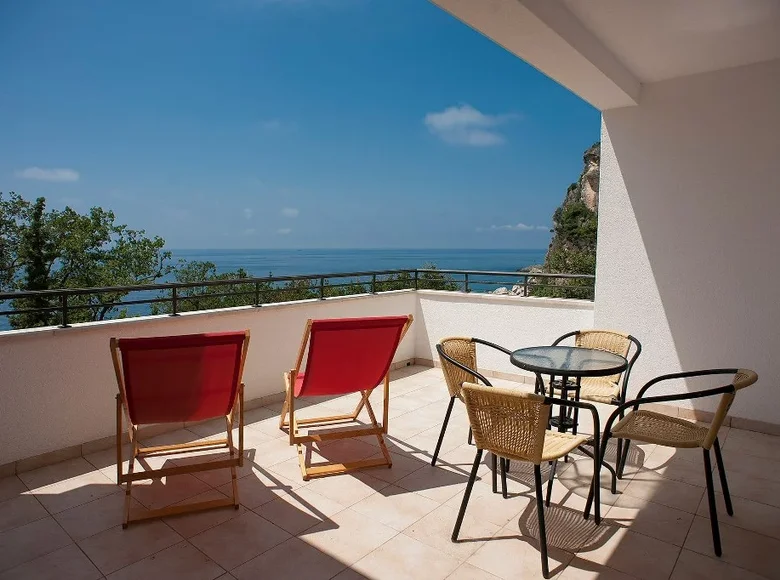 Willa 7 pokojów 415 m² Katun Rezevici, Czarnogóra