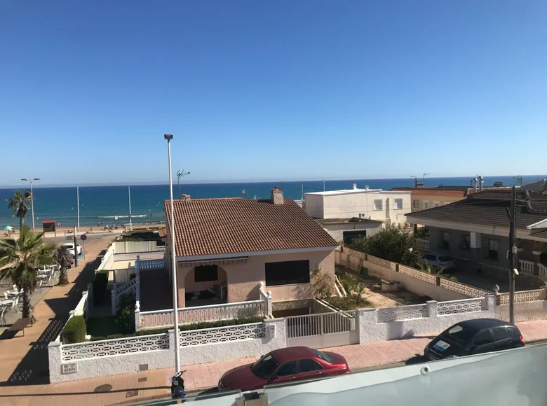 4-Schlafzimmer-Villa 310 m² La Mata, Spanien