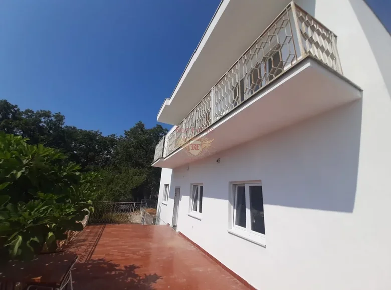 Haus 6 zimmer 246 m² Zgrade, Montenegro