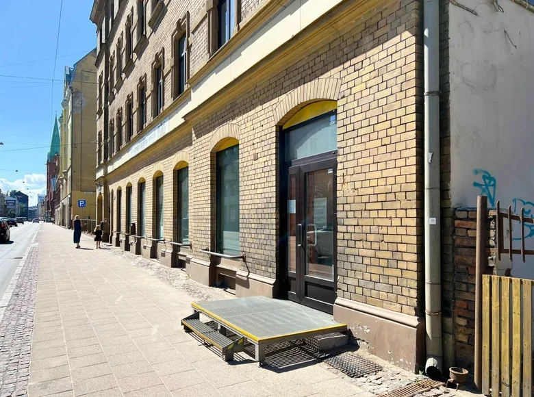 Tienda 228 m² en Riga, Letonia
