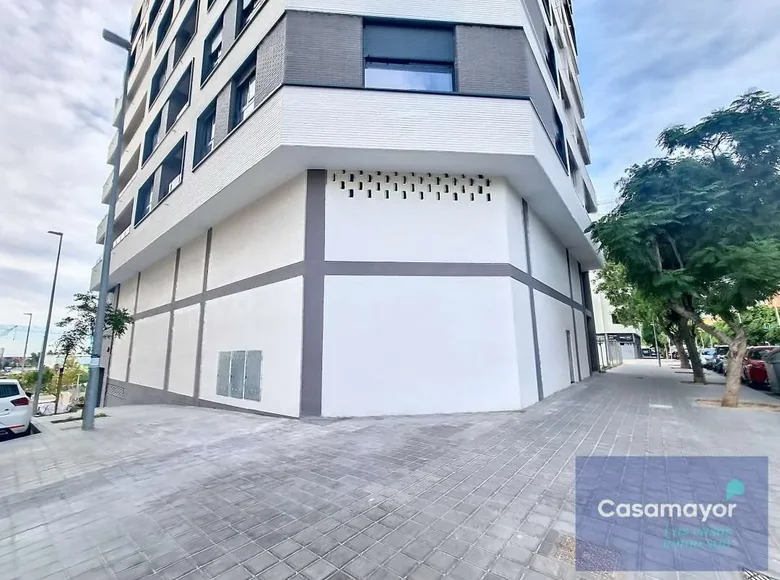 Commercial property 413 m² in Alicante, Spain