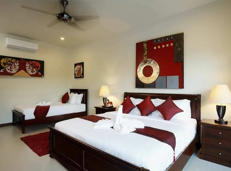 Villa de tres dormitorios 400 m² Rawai, Tailandia