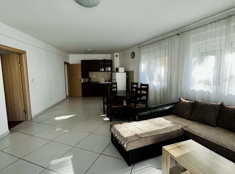 2 bedroom apartment 91 m² Rafailovici, Montenegro