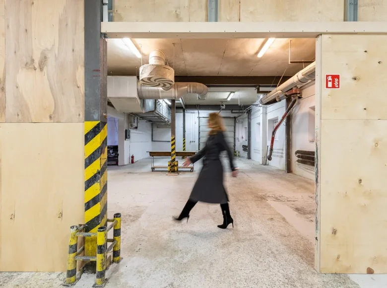 Магазин 377 м² в Познани, Польша