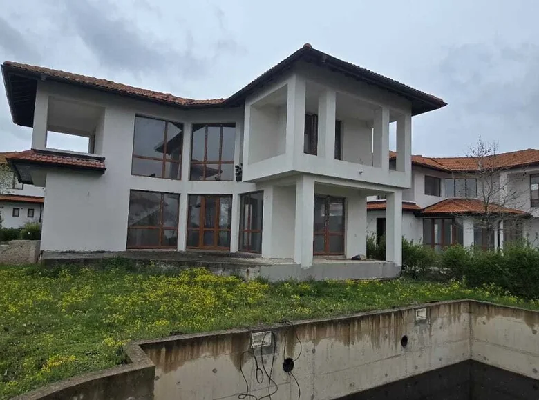 3 bedroom house 180 m² Aheloy, Bulgaria